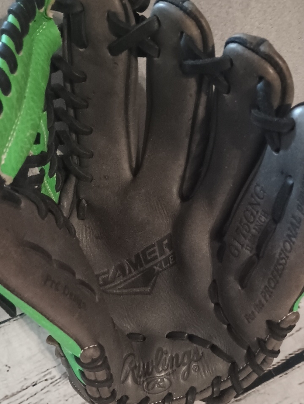 Rawlings Gamer XLE G175GNE Gray Lime Green Glove 11.75"
